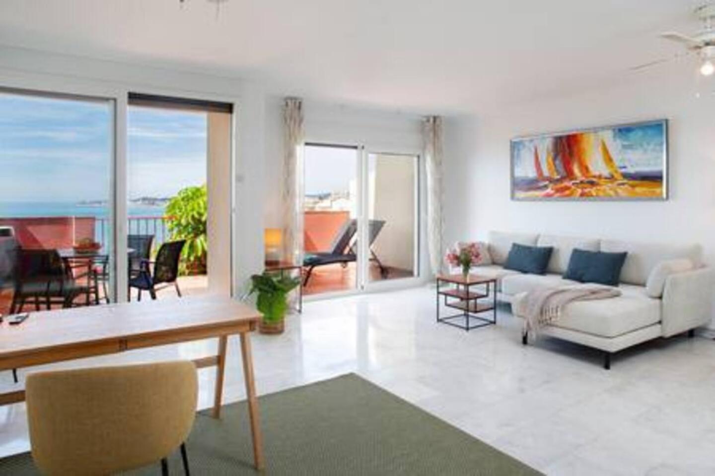 Panoramic Sea Views & Carvajal & Restaurant Apartment